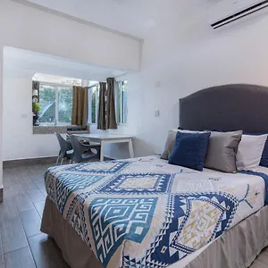 Cozy Tohoku By Simply Comfort 10 Min To The Apartamento Playa del Carmen